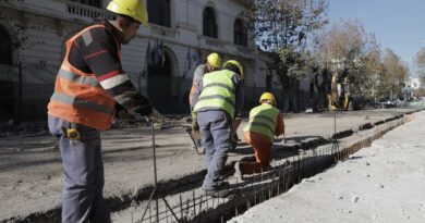 Continúan las obras hidráulicas y de semipeatonalización en el centro de San Justo.