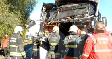 Urgente: choque entre un colectivo y un camión en la General Paz