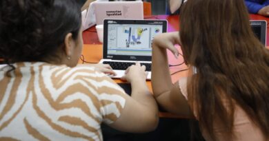 Más de 25 mil vecinas y vecinos se capacitan en cursos de oficios con salida laboral en La Matanza