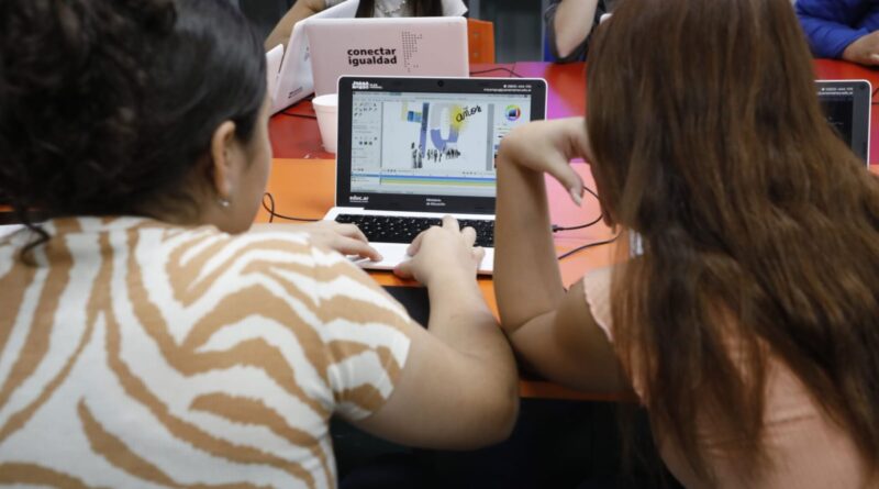 Más de 25 mil vecinas y vecinos se capacitan en cursos de oficios con salida laboral en La Matanza