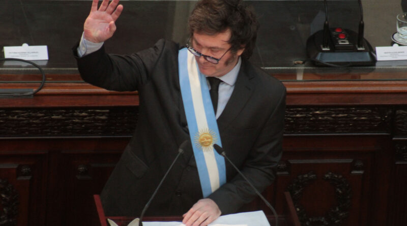 Javier Milei tuvo que borrar viejas publicaciones de una de sus redes sociales