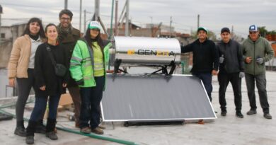 Energías renovables en La Matanza: Continúa la instalación de termotanques solares en clubes de barrio